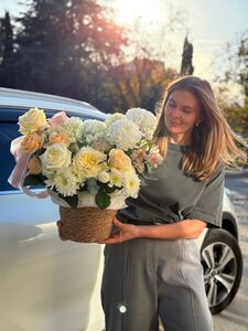 Корзина с цветами №3
