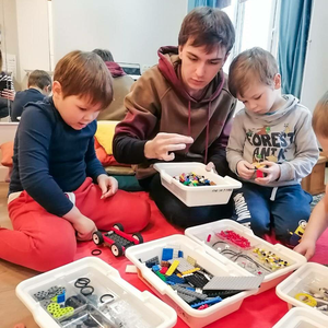Робототехника (группы 4-6 и 7-10 лет)