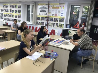 Автошкола, метро Окская