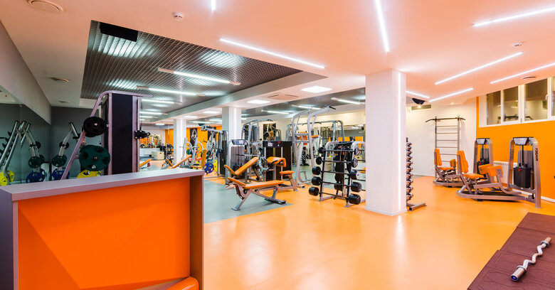 Rus pornosi soxta va uy qurilishi emas.