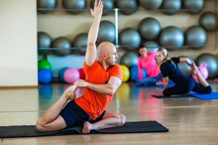 Йога, pilates, аэройога