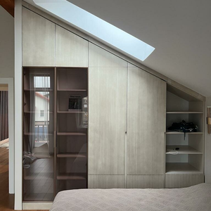 Шкаф распашной