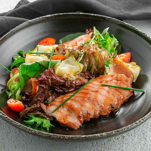 Салат с индейкой и грушей 