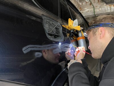 Устранение царапин на автомобиле