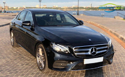Аренда автомобиля с водителем бизнес-класса Mercedes