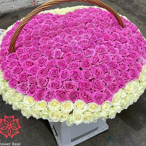 Корзина "Сердце" из 301 розы 
