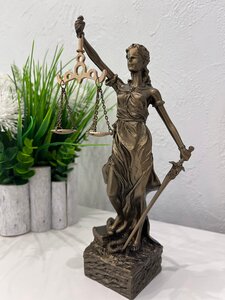 Защитим ваши интересы в суде по спорам с недвижимостью