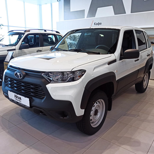Lada Niva Travel