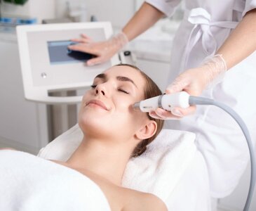 Омоложение без инъекций (Dermadrop). Новая Рига