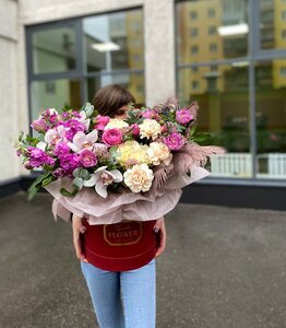 Шляпная коробка 9