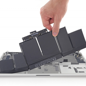 Замена аккумулятора MacBook