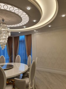 Обои для кухни-столовой под дизайн-проект по образцам.