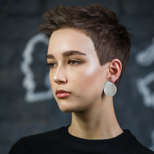 Короткая женская стрижка pixie