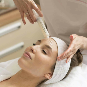 Уход для лица, сarboxy therapy