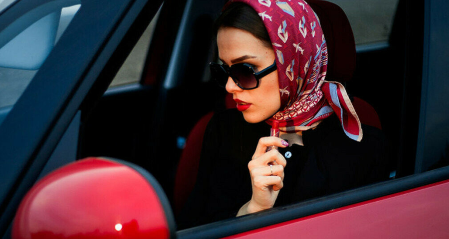 Девушка в платке и очках фото Gm Kazan - Global Service, auto repair shop, City of Kazan, Gvardeyskaya ulitsa,