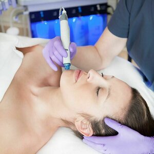Голливудская чистка лица Hydrafacial в Мытищах