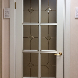 Прозрачные стекла с фацетом