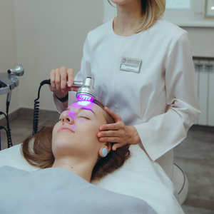 Голливудский уход. Чистка лица на аппарате HydraFacial