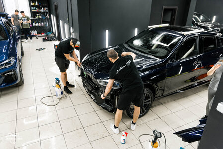 Антигравийная защита кузова автомобиля