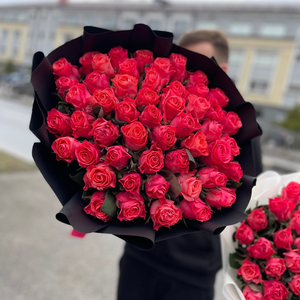 39 роз 50см