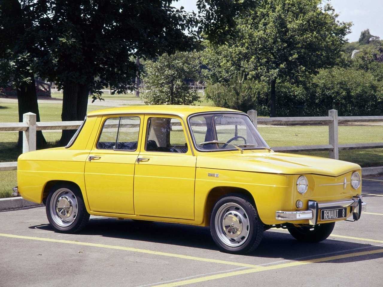 Renault 8 Основной вид