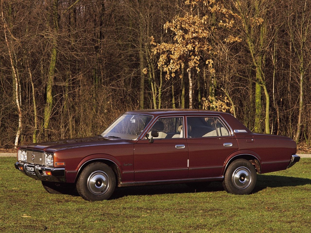 Toyota Crown - технические характеристики, модельный ряд, комплектации ...