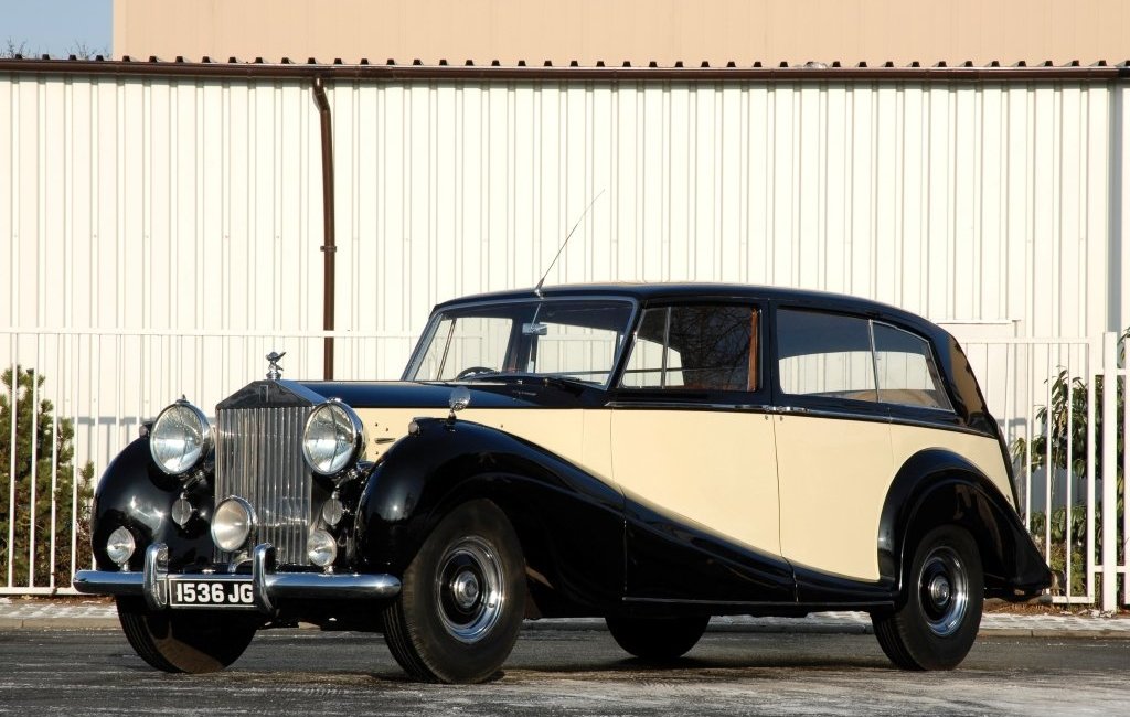 Купить новый Rolls-Royce Silver Wraith -н.в. | Цены на новые Роллс-Ройс ...