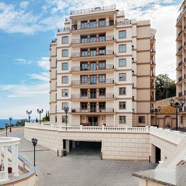 Купить 4-комнатную квартиру в резиденции «Дипломат (Ялта)» в Крыму - изображение 1