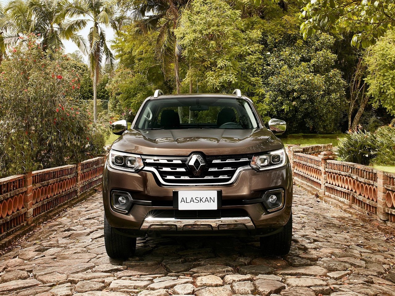 Renault Alaskan 1 поколение, Пикап Двойная кабина - технические ...