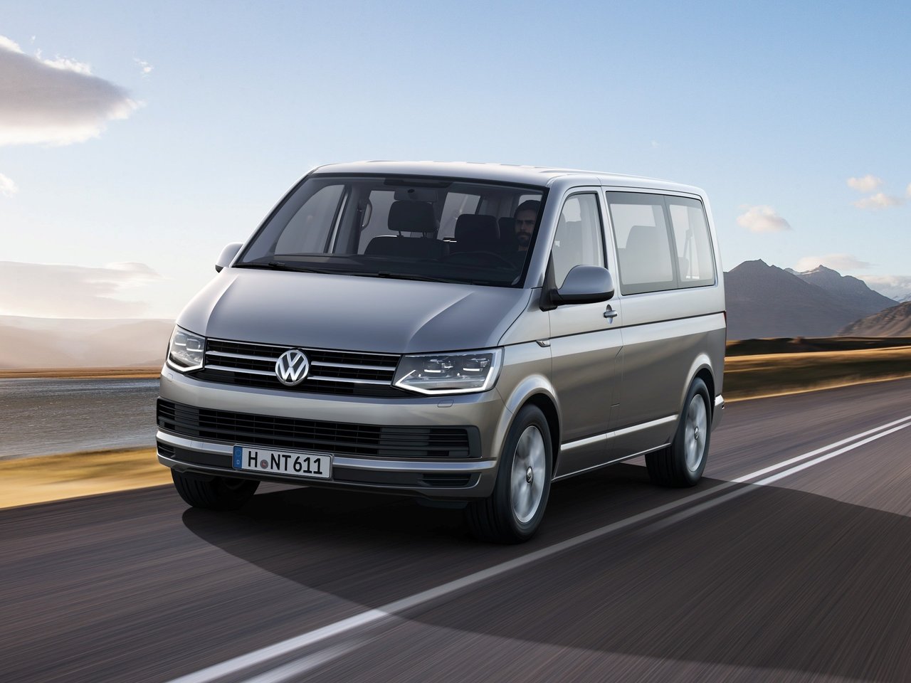 Описание модели Volkswagen Caravelle (T5)