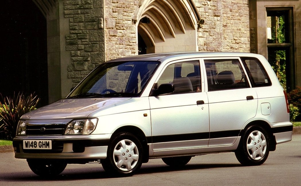 Daihatsu Pyzar ...