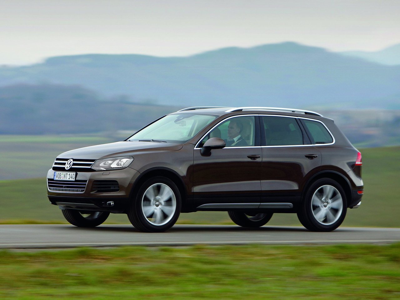 Volkswagen Touareg 2002-2010 - характеристики цена фотографии обзор