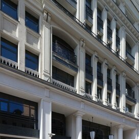 Купить квартиру в доме на Покровском бульваре в Москве и МО - изображение 1