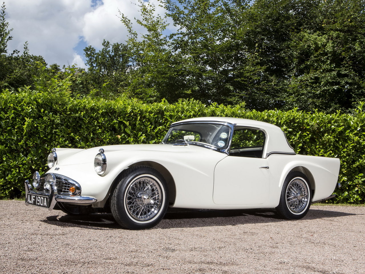 Daimler SP250 Основной вид