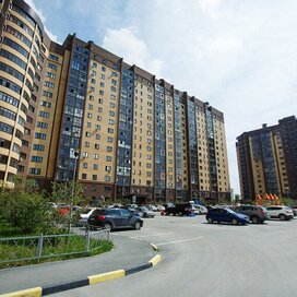 Купить 3-комнатную квартиру с ремонтом в ЖК «Центральный» в Тюмени - изображение 1