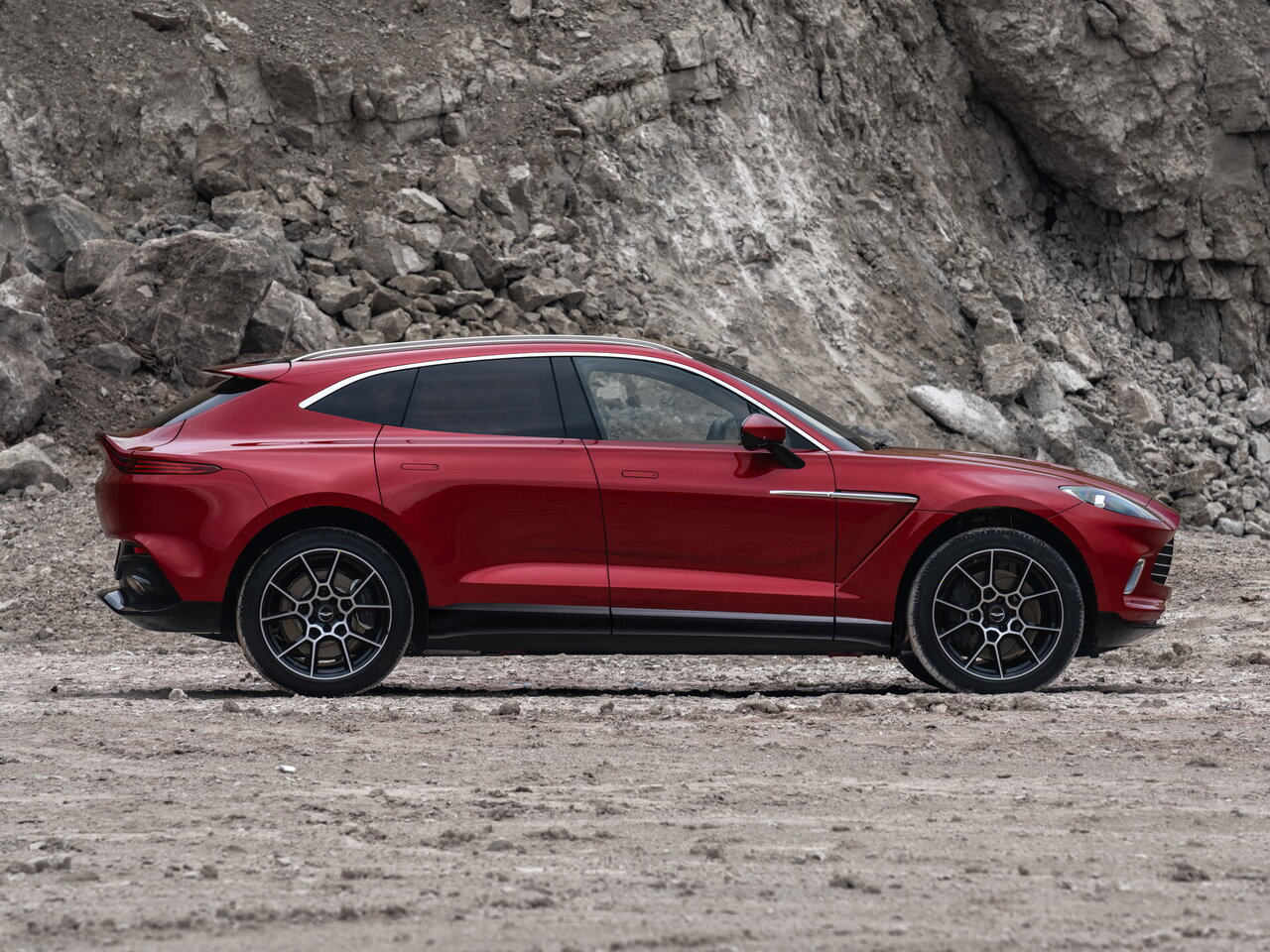 Aston Martin off Road