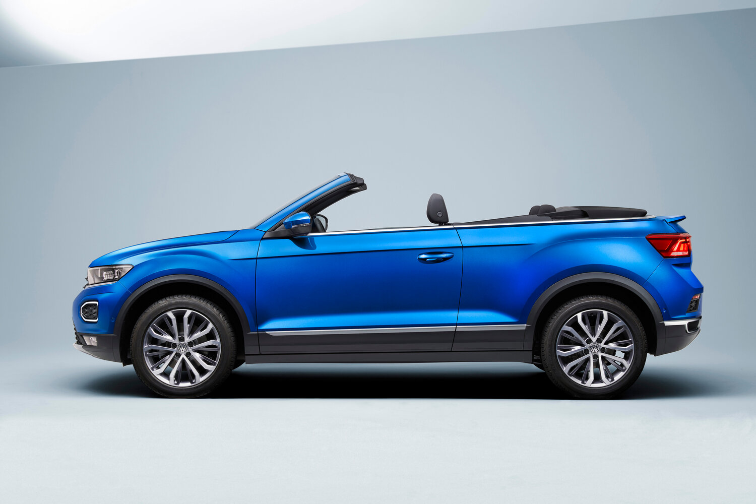 Volkswagen T-Roc, вид 2