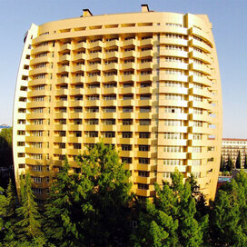 Купить квартиру рядом со школой в ЖК Golden Residence в Адлере - изображение 1