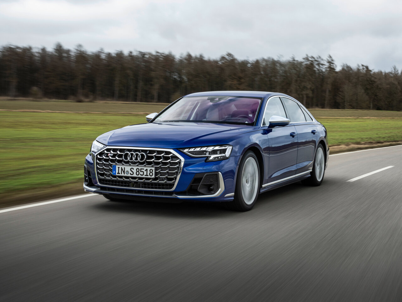 Ауди S8: описание, характеристики, обзоры
