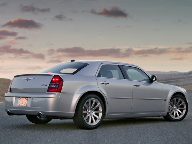 Chrysler 300C 1 поколение, Седан - технические характеристики