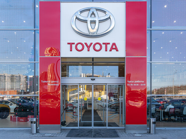 Профиль дилера РОЛЬФ Ясенево на Авто.ру