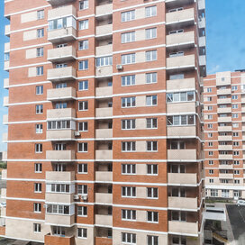 Купить двухкомнатную квартиру с парковкой в ЖК «Спортивная Деревня» в Краснодаре - изображение 3