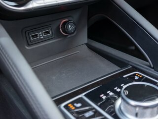 Беспроводное зарядное устройство телефона