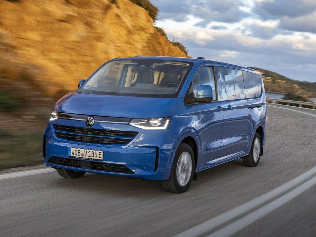 Volkswagen Caravelle Основной вид
