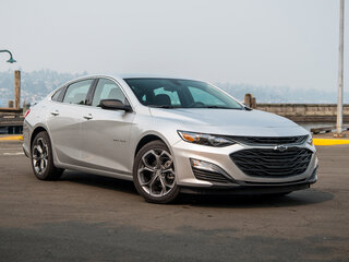 2019 Chevrolet Malibu IX Рестайлинг, белый, 1570000 рублей, вид 1