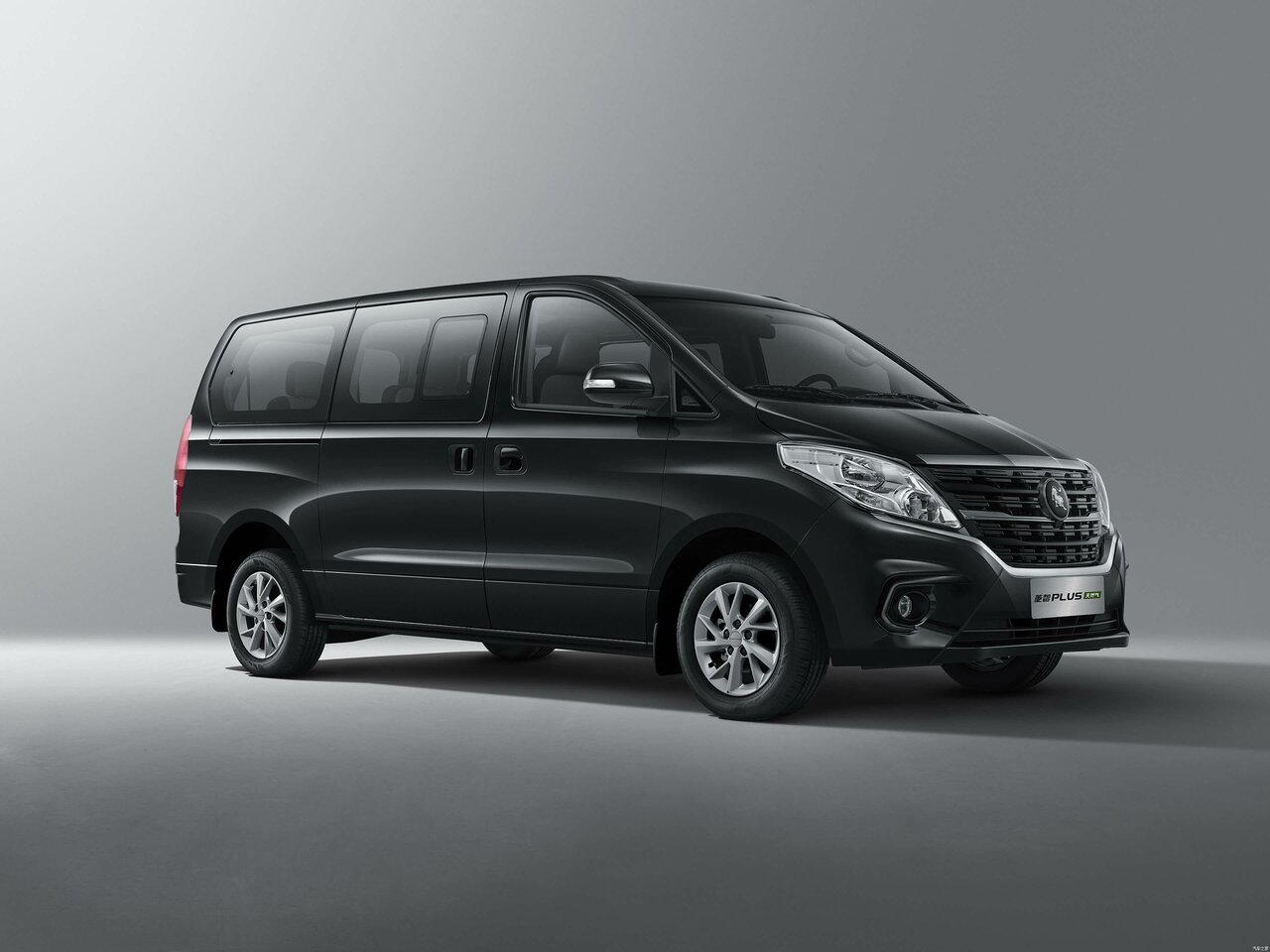 Forthing Lingzhi Plus Основной вид