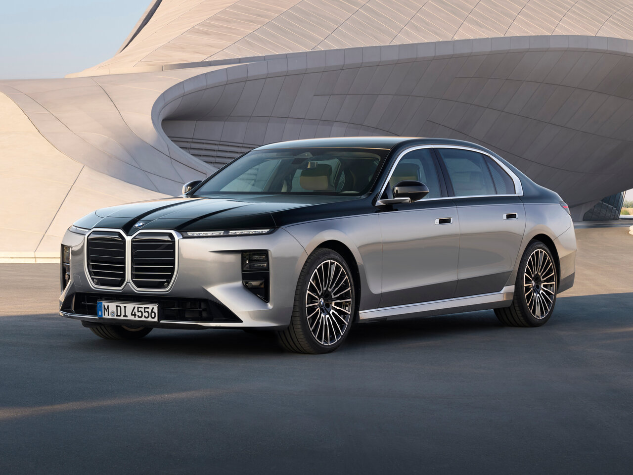 BMW 7 серии Основной вид