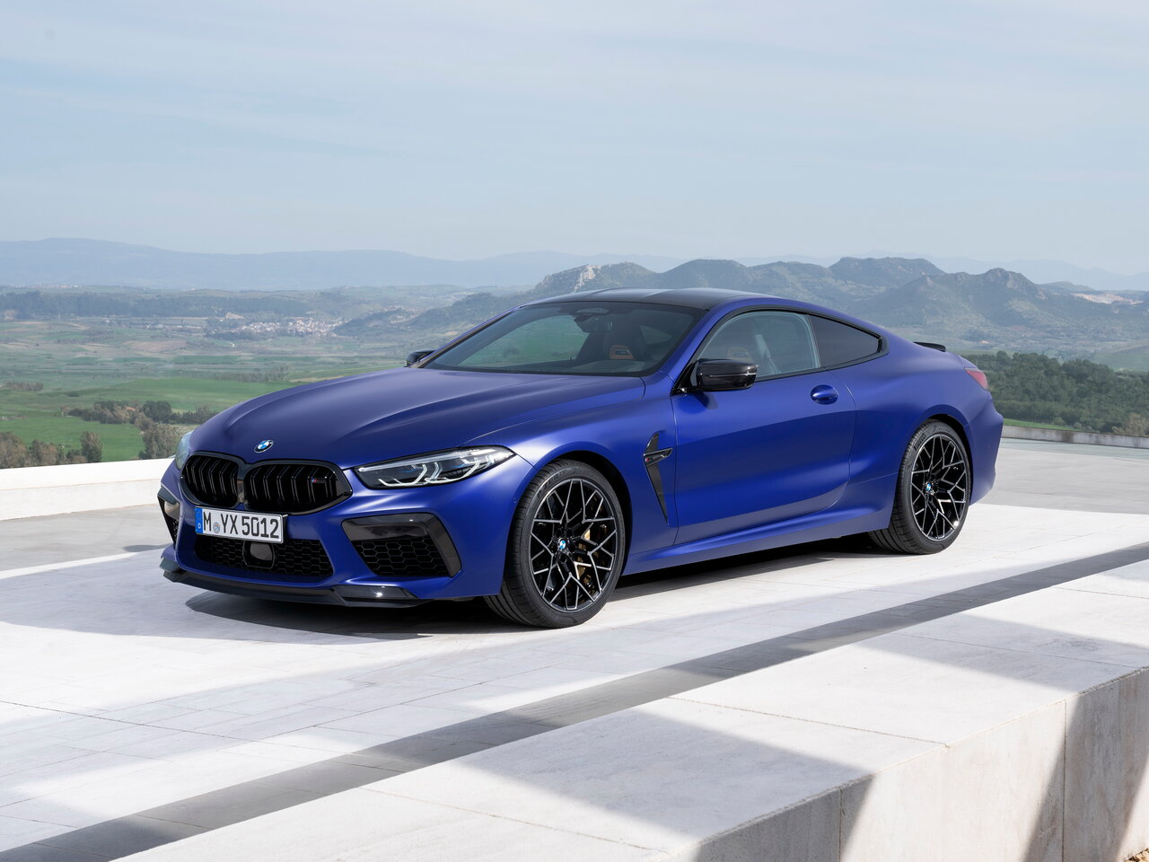 BMW M8 -            8