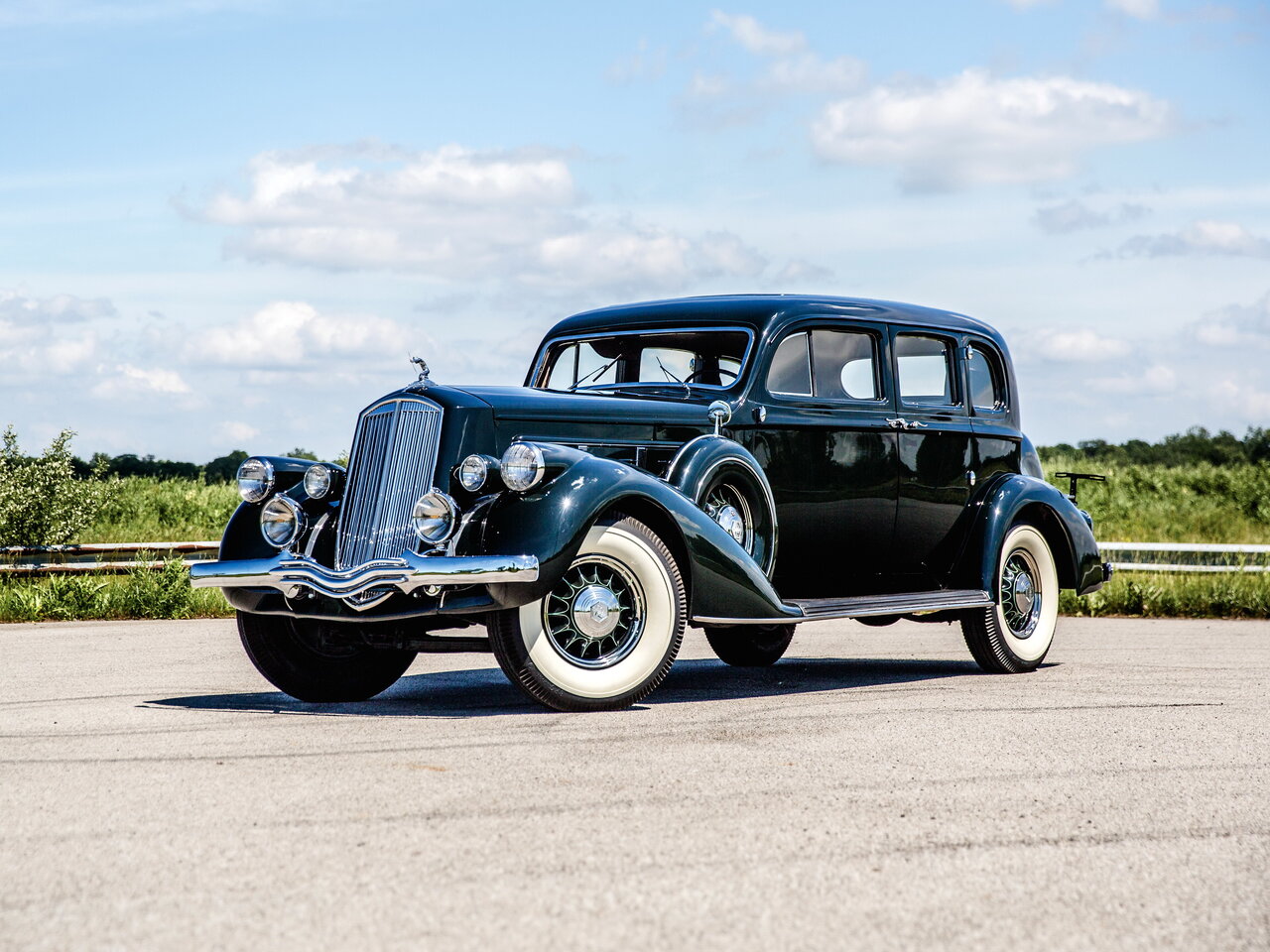 Pierce-Arrow Twelve Основной вид