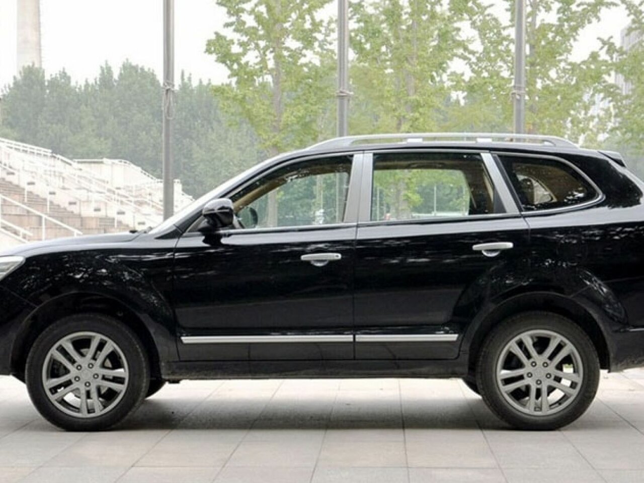 Сравнение Audi Q3 Sportback и Hawtai Boliger по характеристикам ...